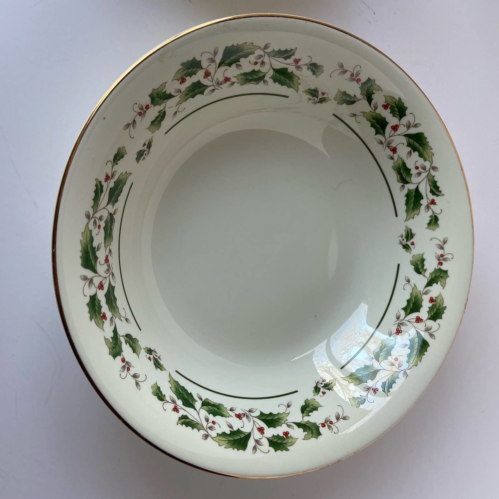 Holly Pattern Vegetable Bowl Fine China of Japan 9 1/4" Christmas Holiday